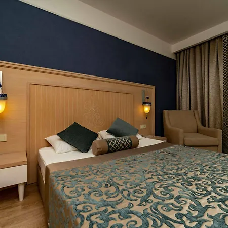 Seamelia Beach & Spa Rezort 5*
