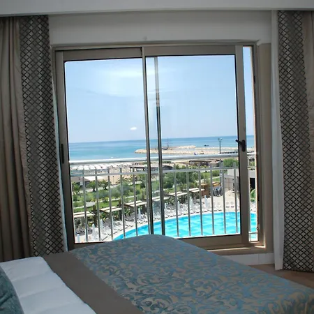 Resort Seamelia Beach Hotel&spa Side